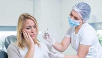 Tooth Pain, Bleeding, or Swelling? Signs You Need Emergency Dental Care
