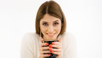Can Coffee Drinkers Keep Their Teeth White After Treatment?